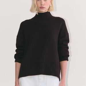 Everlane The Boxy Turtleneck in Everyday Cotton